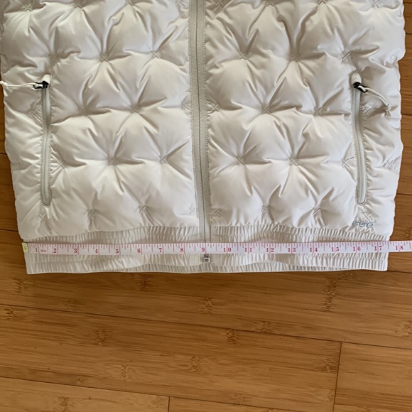 White Down The North Face jacket with Hood - Picture 6 of 13